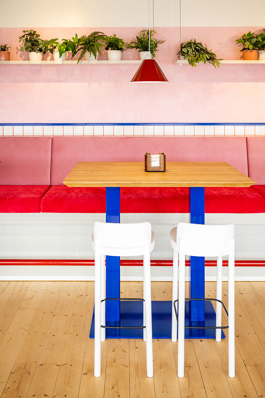 Pizza Point na Boleváku — interiér pizzerie