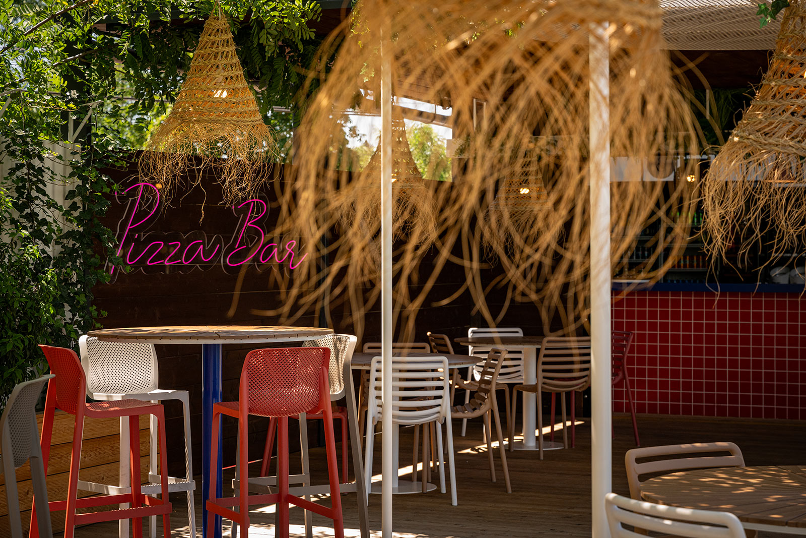 Pizza Point na Boleváku — interiér
