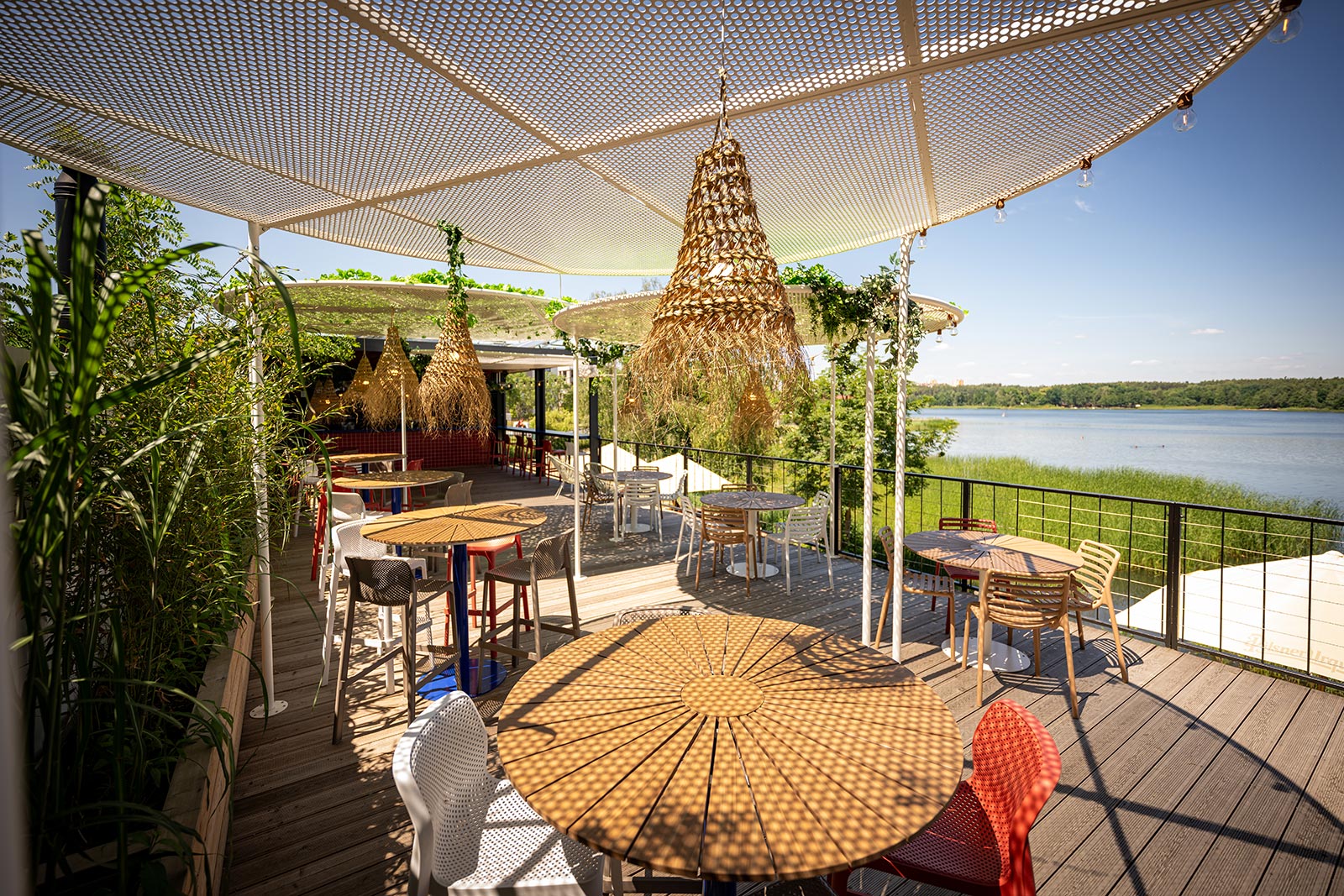 Pizza Point na Boleváku — interiér